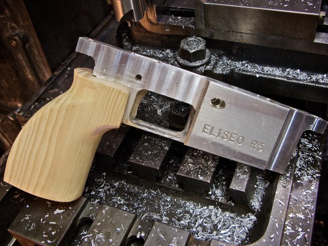 left-handed-grip-img_1900